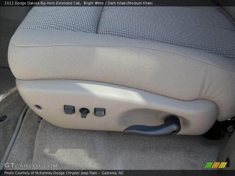 Bright White / Dark Khaki/Medium Khaki 2011 Dodge Dakota Big Horn Extended Cab
