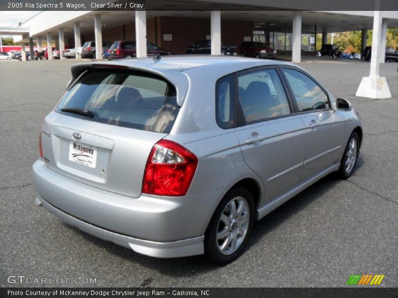 Clear Silver / Gray 2005 Kia Spectra 5 Wagon