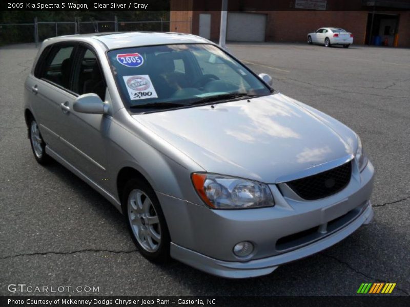 Clear Silver / Gray 2005 Kia Spectra 5 Wagon