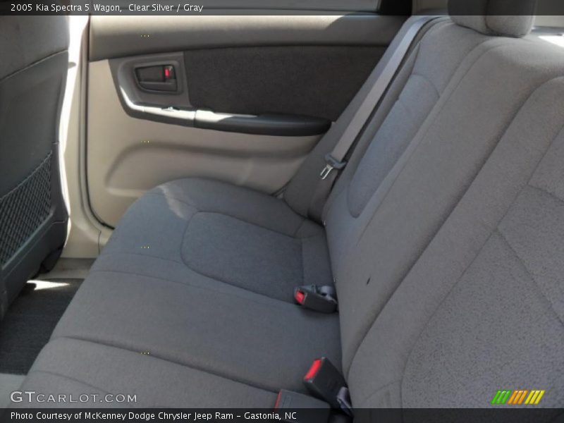 Clear Silver / Gray 2005 Kia Spectra 5 Wagon