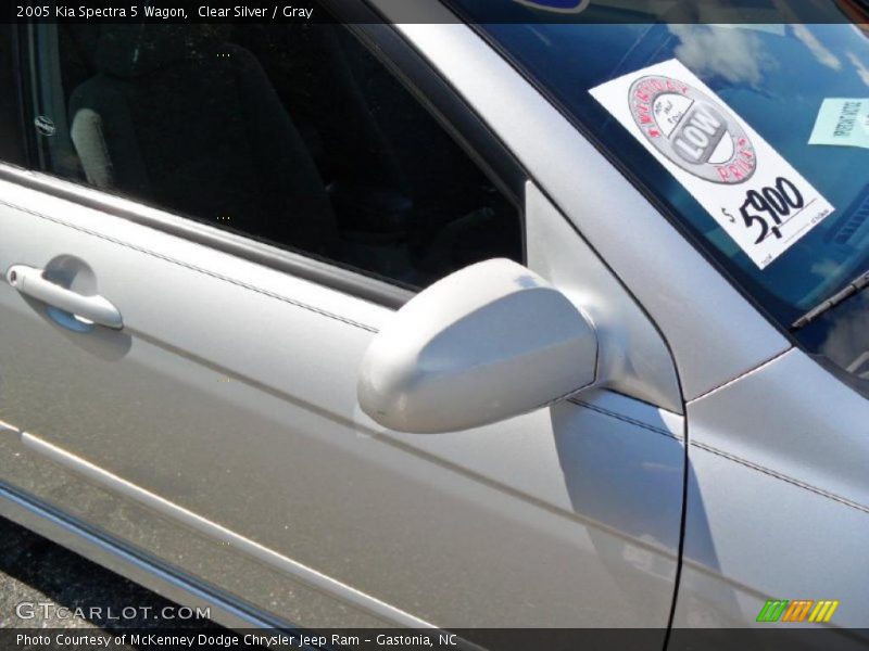 Clear Silver / Gray 2005 Kia Spectra 5 Wagon