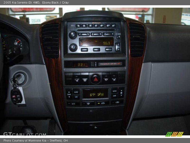 Ebony Black / Gray 2005 Kia Sorento EX 4WD