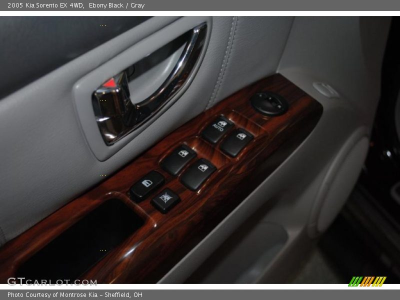 Ebony Black / Gray 2005 Kia Sorento EX 4WD