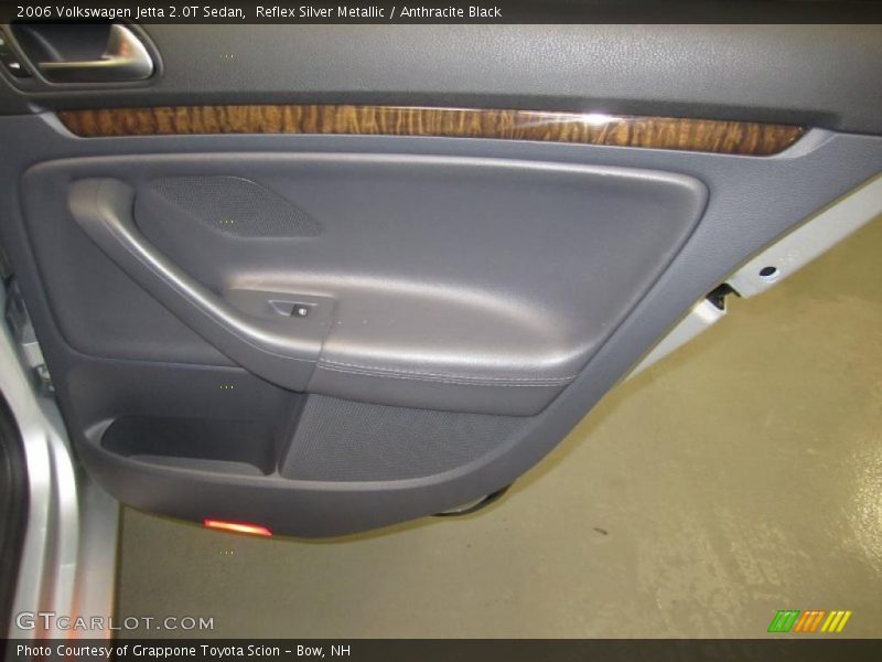 Reflex Silver Metallic / Anthracite Black 2006 Volkswagen Jetta 2.0T Sedan