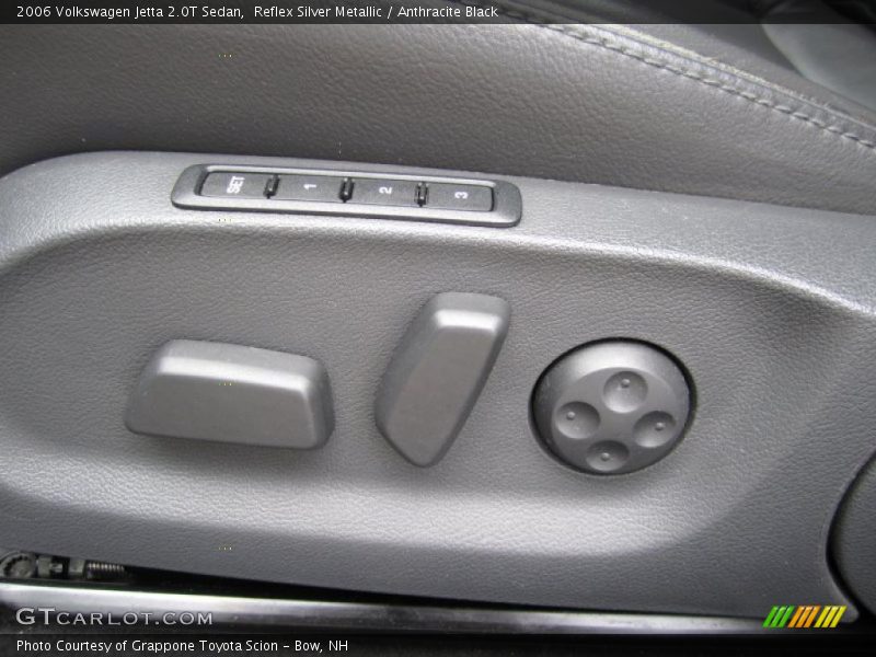 Reflex Silver Metallic / Anthracite Black 2006 Volkswagen Jetta 2.0T Sedan