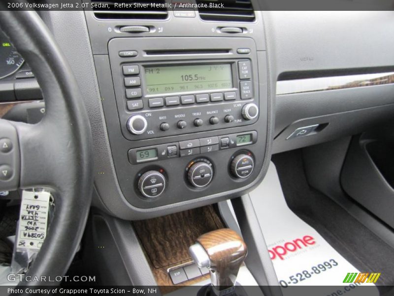 Reflex Silver Metallic / Anthracite Black 2006 Volkswagen Jetta 2.0T Sedan