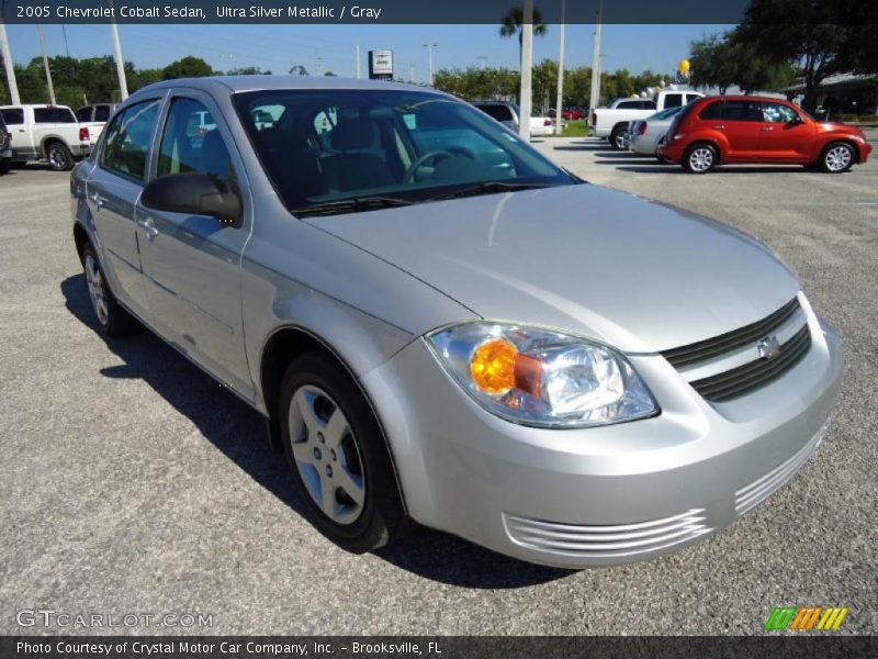 Ultra Silver Metallic / Gray 2005 Chevrolet Cobalt Sedan