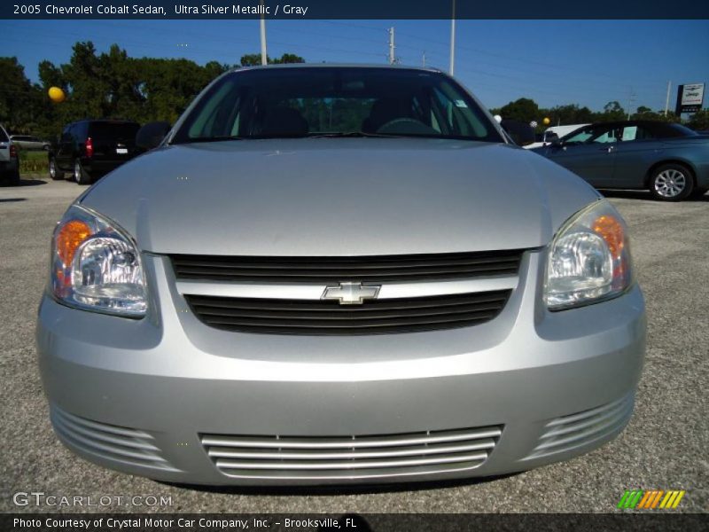 Ultra Silver Metallic / Gray 2005 Chevrolet Cobalt Sedan