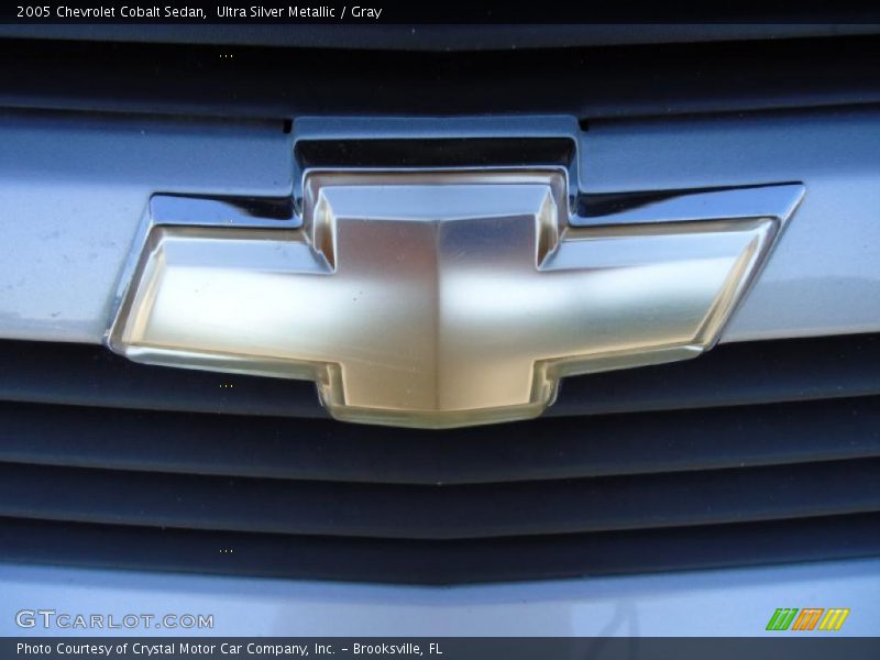 Ultra Silver Metallic / Gray 2005 Chevrolet Cobalt Sedan