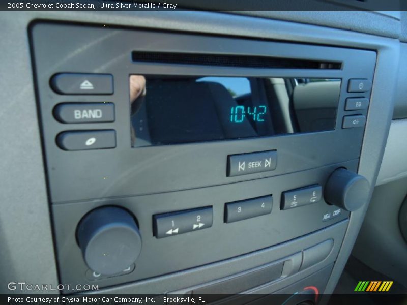 Ultra Silver Metallic / Gray 2005 Chevrolet Cobalt Sedan