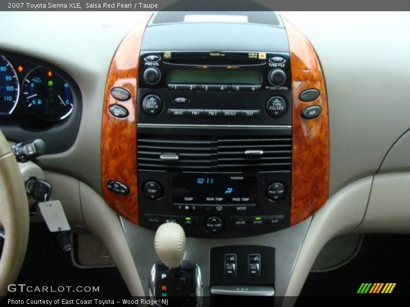 Salsa Red Pearl / Taupe 2007 Toyota Sienna XLE