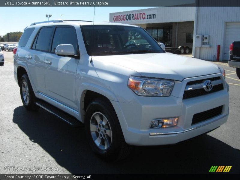 Blizzard White Pearl / Graphite 2011 Toyota 4Runner SR5