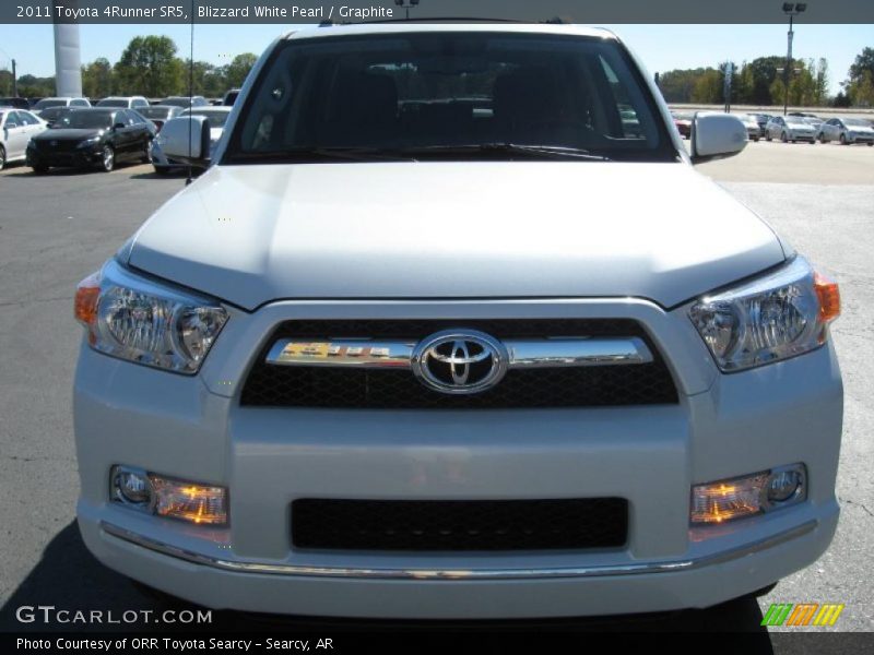 Blizzard White Pearl / Graphite 2011 Toyota 4Runner SR5