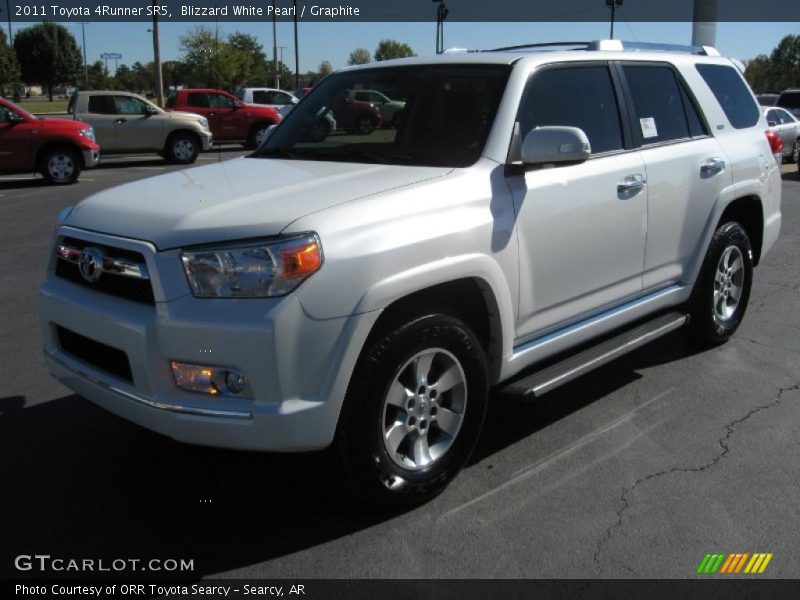 Blizzard White Pearl / Graphite 2011 Toyota 4Runner SR5