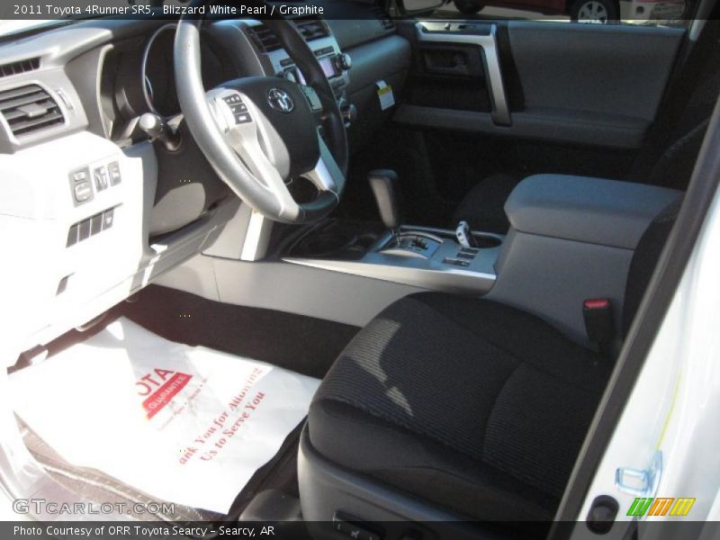 Blizzard White Pearl / Graphite 2011 Toyota 4Runner SR5