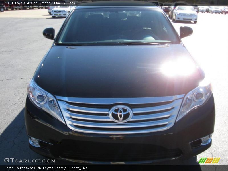 Black / Black 2011 Toyota Avalon Limited