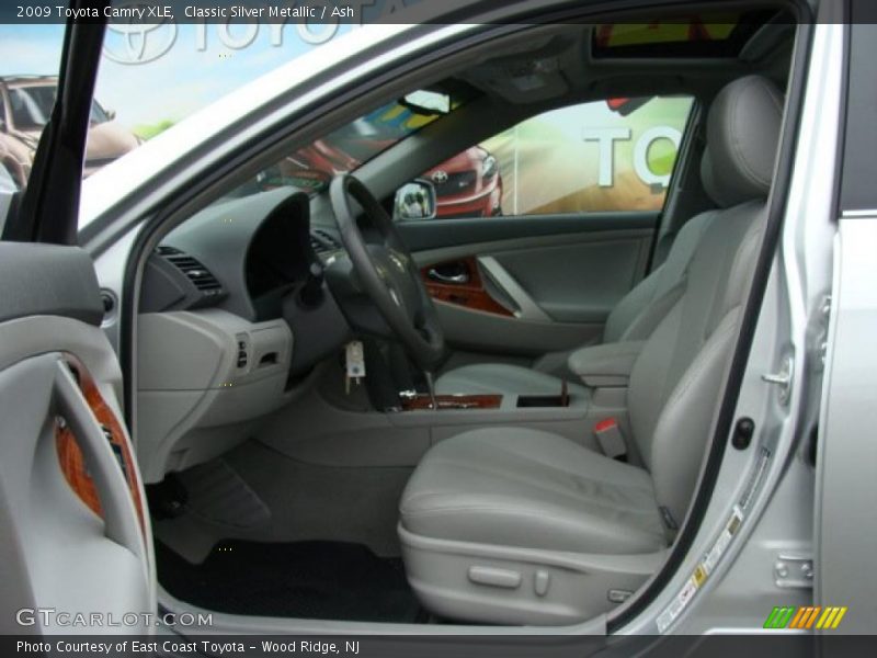 Classic Silver Metallic / Ash 2009 Toyota Camry XLE