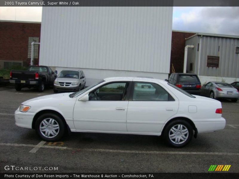 Super White / Oak 2001 Toyota Camry LE