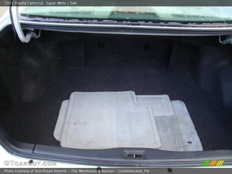 Super White / Oak 2001 Toyota Camry LE