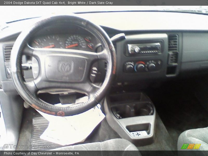 Bright White / Dark Slate Gray 2004 Dodge Dakota SXT Quad Cab 4x4