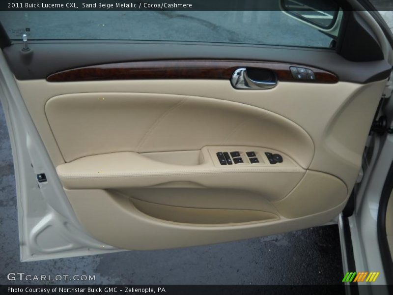 Sand Beige Metallic / Cocoa/Cashmere 2011 Buick Lucerne CXL