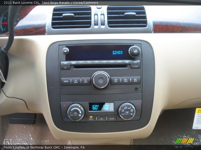 Sand Beige Metallic / Cocoa/Cashmere 2011 Buick Lucerne CXL