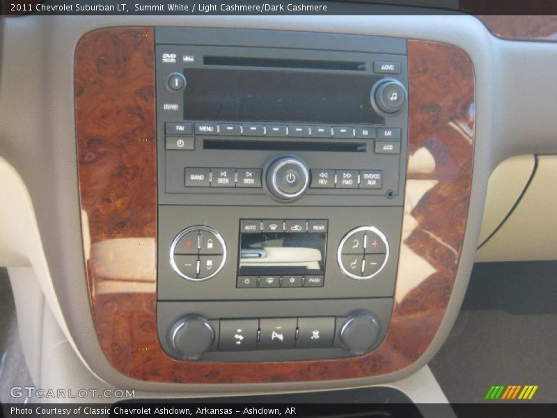 Summit White / Light Cashmere/Dark Cashmere 2011 Chevrolet Suburban LT