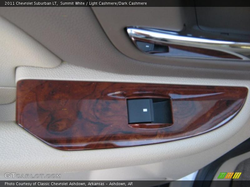 Summit White / Light Cashmere/Dark Cashmere 2011 Chevrolet Suburban LT