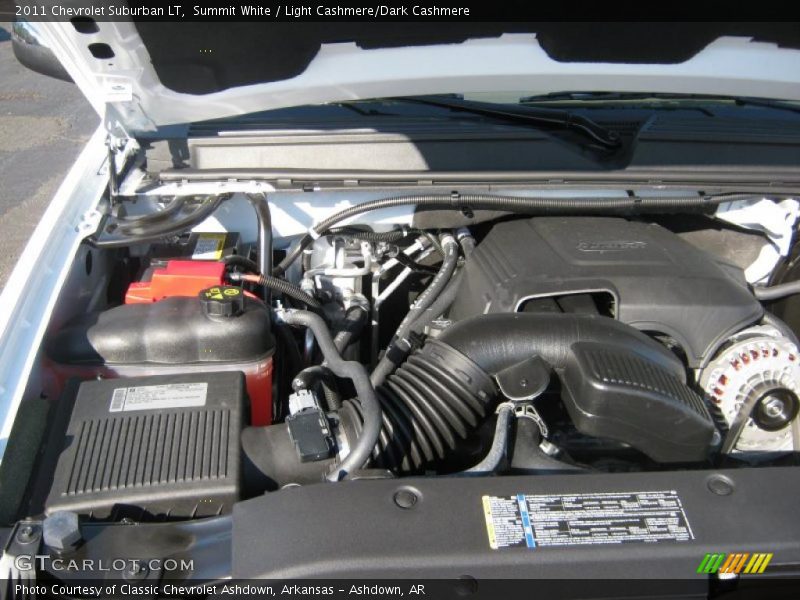 Summit White / Light Cashmere/Dark Cashmere 2011 Chevrolet Suburban LT