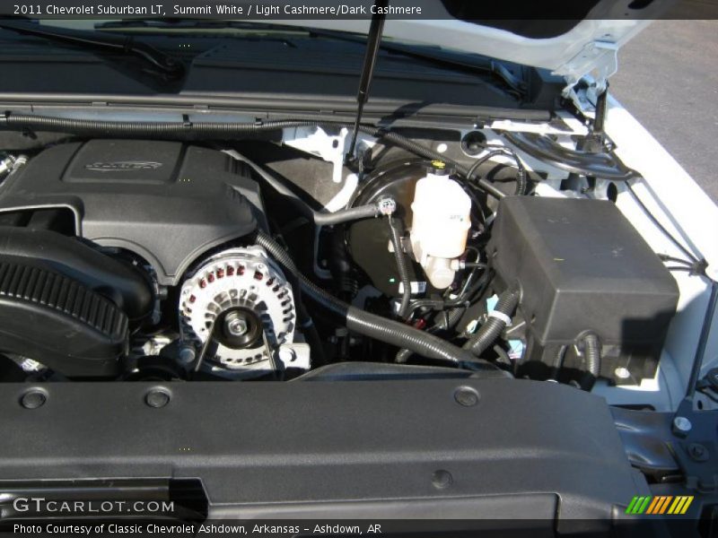 Summit White / Light Cashmere/Dark Cashmere 2011 Chevrolet Suburban LT