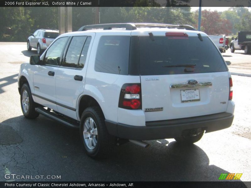 Oxford White / Camel 2006 Ford Explorer XLS