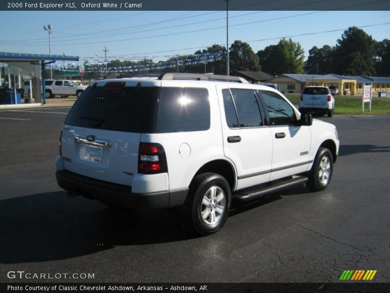 Oxford White / Camel 2006 Ford Explorer XLS