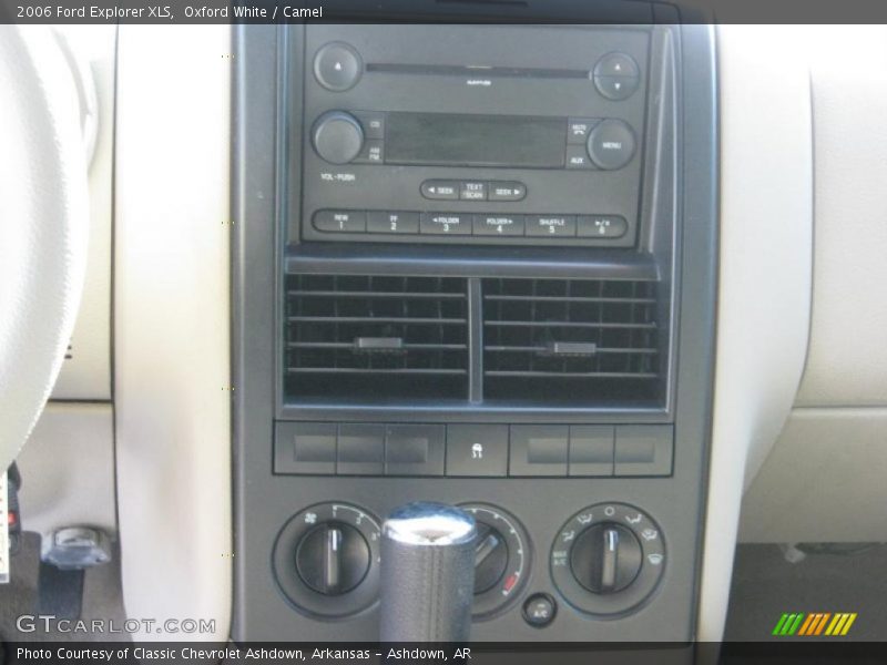 Oxford White / Camel 2006 Ford Explorer XLS