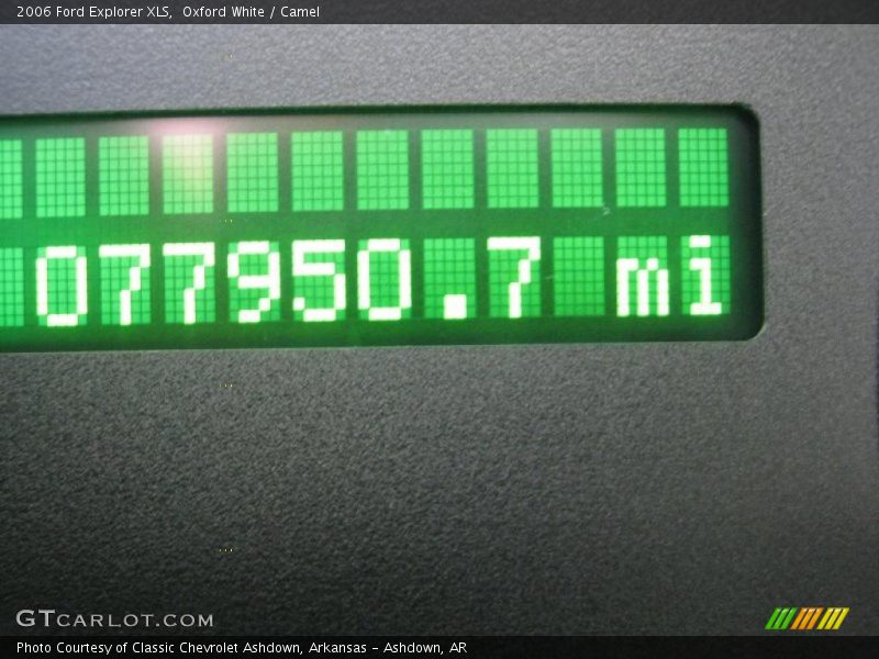 Oxford White / Camel 2006 Ford Explorer XLS
