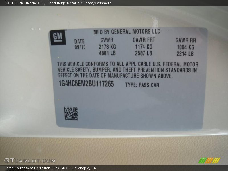 Sand Beige Metallic / Cocoa/Cashmere 2011 Buick Lucerne CXL