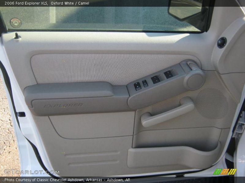 Oxford White / Camel 2006 Ford Explorer XLS