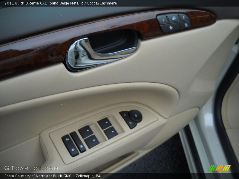 Sand Beige Metallic / Cocoa/Cashmere 2011 Buick Lucerne CXL