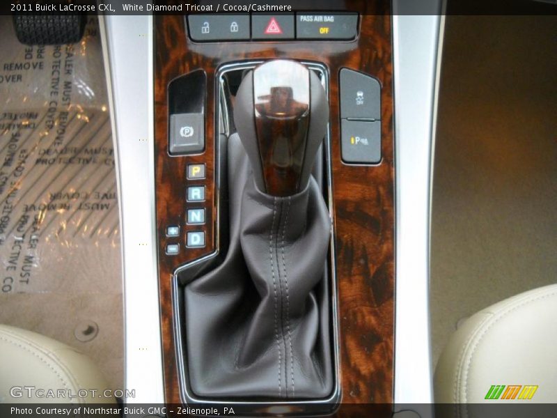 White Diamond Tricoat / Cocoa/Cashmere 2011 Buick LaCrosse CXL