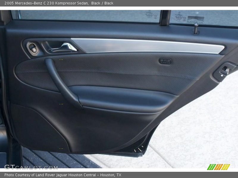 Black / Black 2005 Mercedes-Benz C 230 Kompressor Sedan