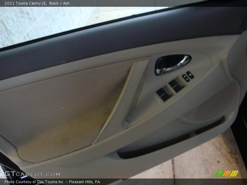 Black / Ash 2011 Toyota Camry LE