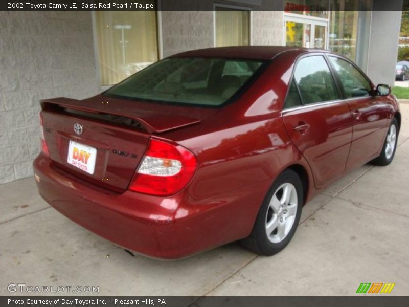 Salsa Red Pearl / Taupe 2002 Toyota Camry LE