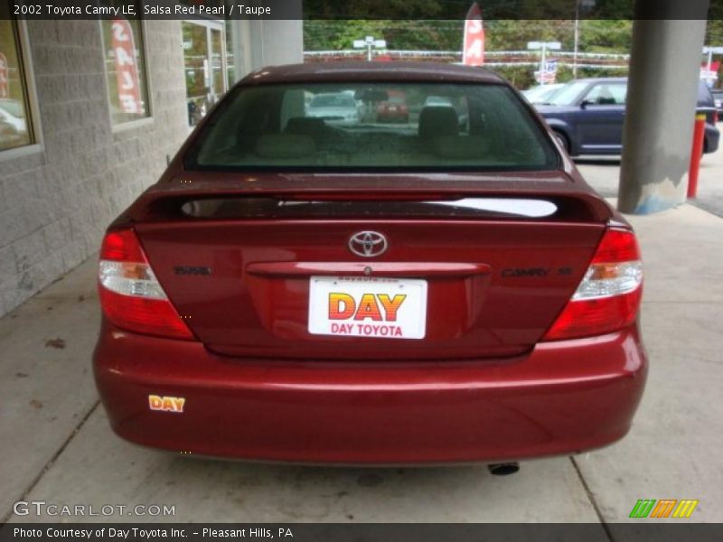 Salsa Red Pearl / Taupe 2002 Toyota Camry LE