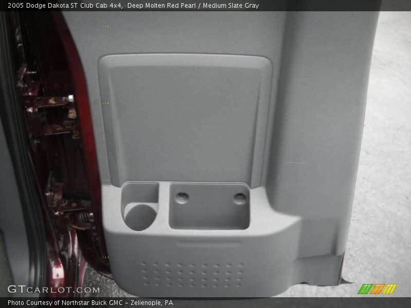 Deep Molten Red Pearl / Medium Slate Gray 2005 Dodge Dakota ST Club Cab 4x4