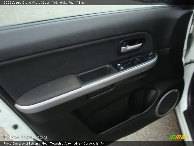 White Pearl / Black 2006 Suzuki Grand Vitara XSport 4x4