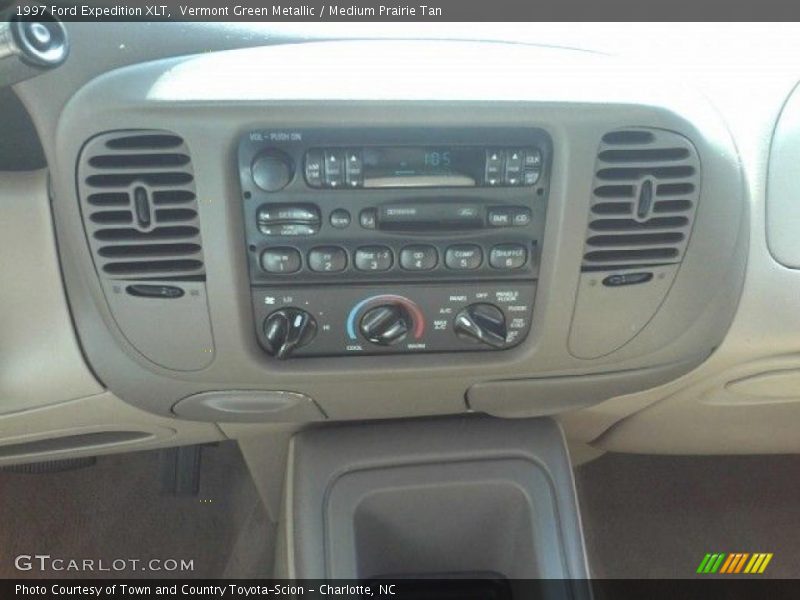 Vermont Green Metallic / Medium Prairie Tan 1997 Ford Expedition XLT