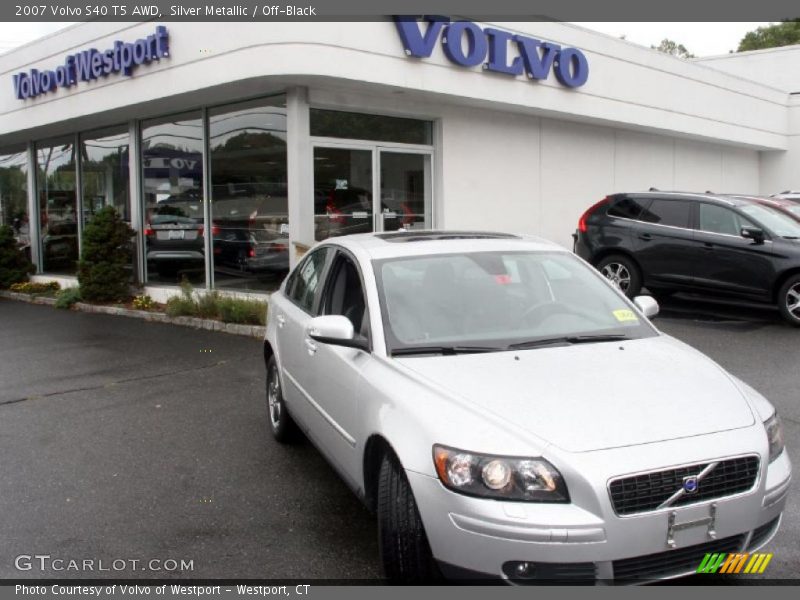 Silver Metallic / Off-Black 2007 Volvo S40 T5 AWD