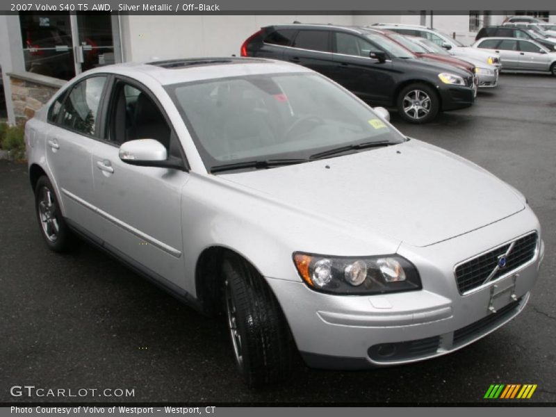 Silver Metallic / Off-Black 2007 Volvo S40 T5 AWD