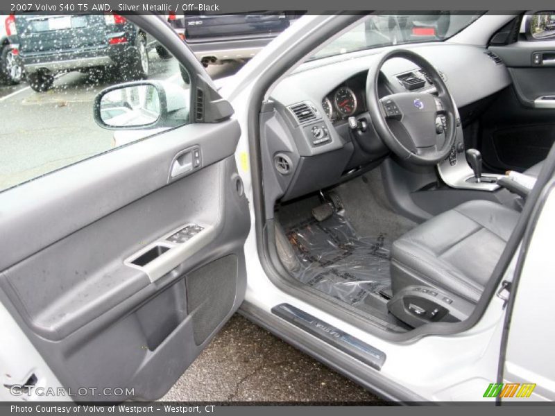 Silver Metallic / Off-Black 2007 Volvo S40 T5 AWD