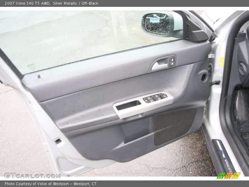 Silver Metallic / Off-Black 2007 Volvo S40 T5 AWD