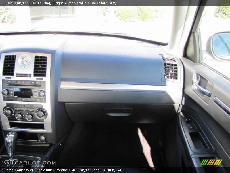 Bright Silver Metallic / Dark Slate Gray 2009 Chrysler 300 Touring